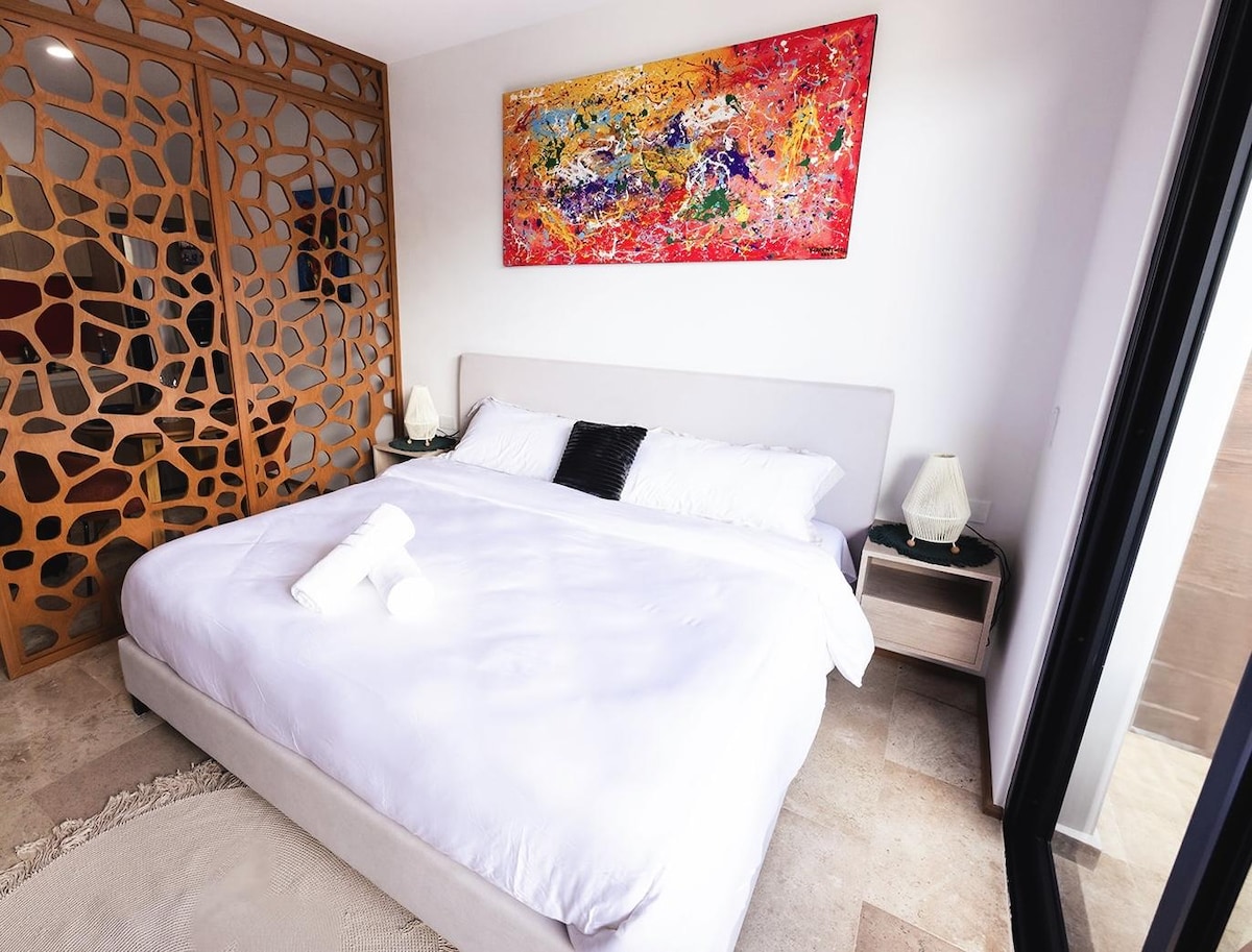 Studio penthouse bedroom