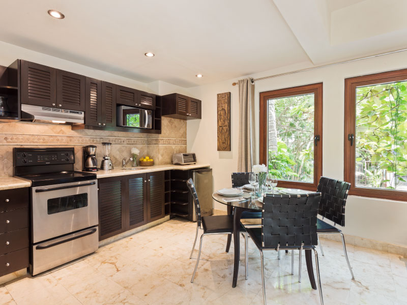El Taj Condo 303 full kitchen